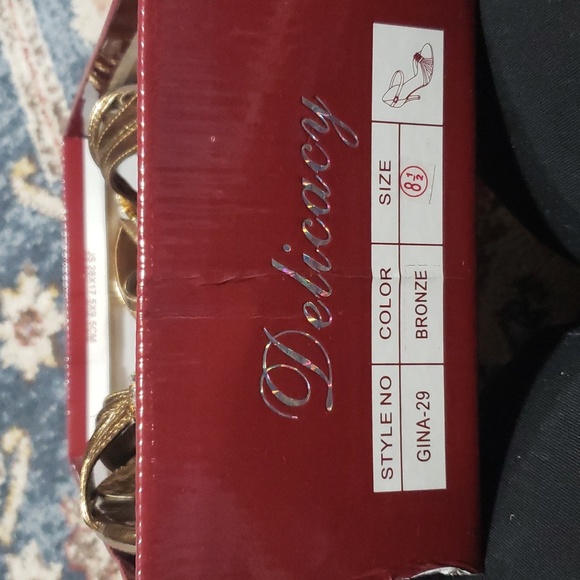 Bronze heels size 8 1/2 - Picture 4 of 5